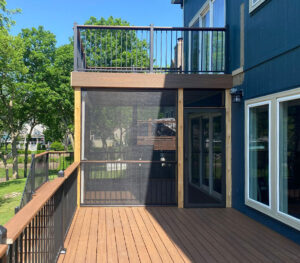 Deck fiberon Goodlife Bungalow project near Tapwingo KC