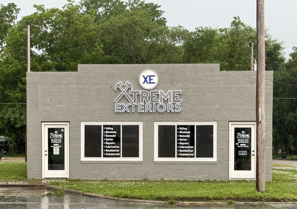 Pittsburg KS Xtreme Exteriors siding experts office front