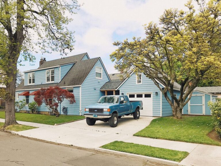 a Pittsburg, KS home with new siding installed by a professional contractor